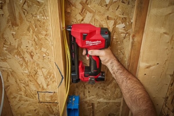 MILWAUKEE M12BCST-0 BRUSHED CABLE STAPLER