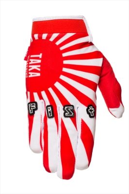 Taka Upper Fist_Glove3F